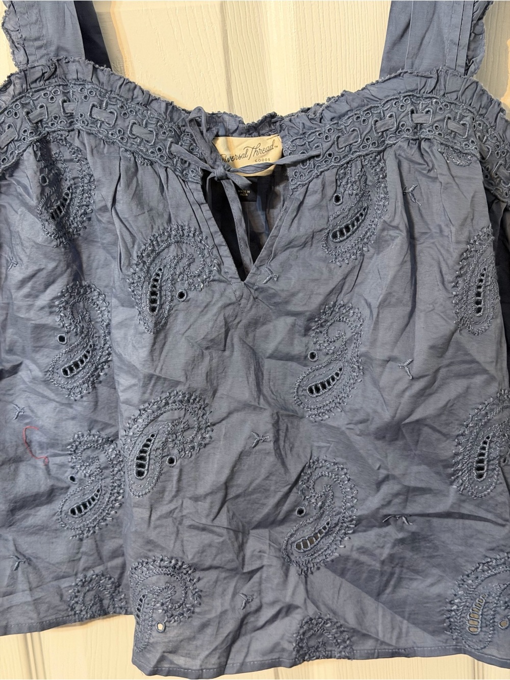 Universal Thread Blue Embroidered Eyelet Crop Tank - Picture 3 of 6